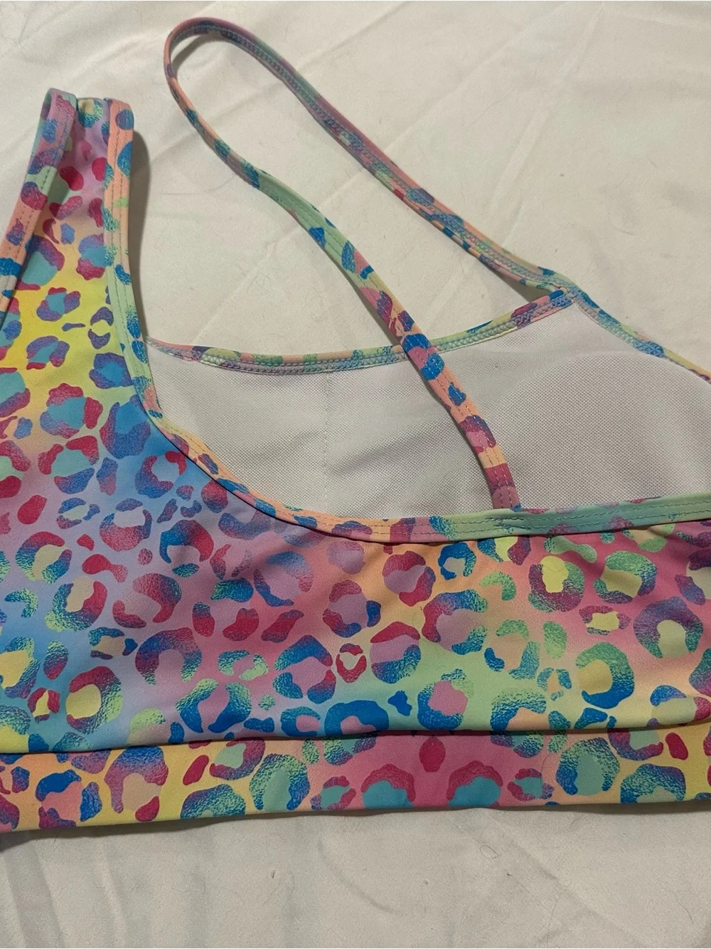 SHEIN Leopard Print Asymmetrical Strap Sports Bra
